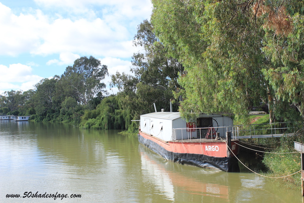 Tracing The Murray River From Renmark to Swan Reach
