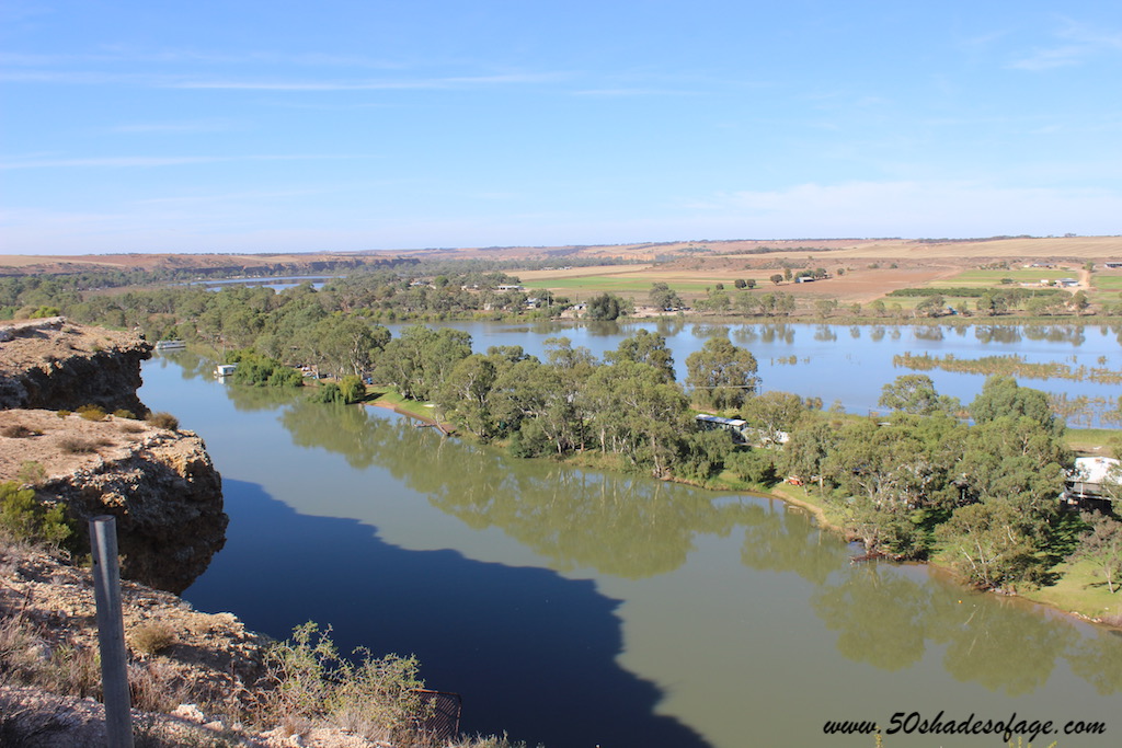 Tracing The Murray River from Swan Reach to Goolwa